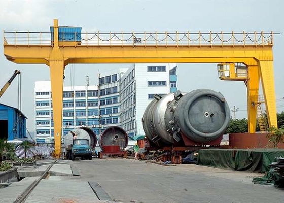 Кран на козлах прогона двойника 25T-300T