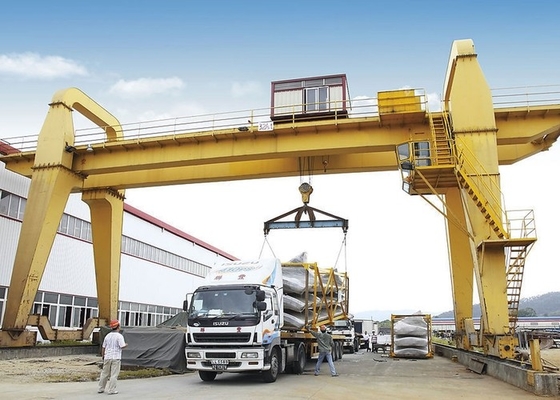 Кран на козлах прогона двойника 25T-300T