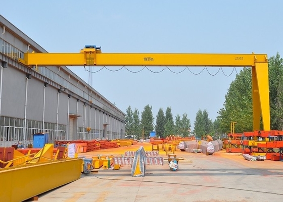 Одиночный кран на козлах прогона с крюком