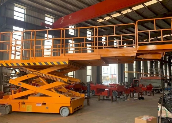 Дизель платформы 680kg OEM 3.98mx1.83m Scissor подъем для неровной земли