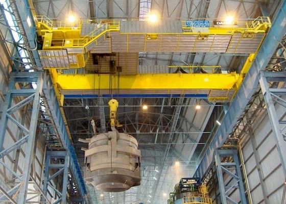 Кран 75ton EOT надземного мостового крана прогона ковша завода по изготовлению стали металлургический двойной