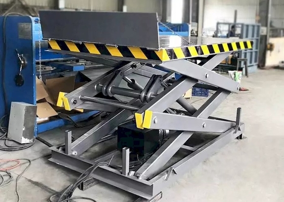 Док загрузки платформы 2000*2000mm гидравлический подниматься тяжелого груза AC380V Scissor подъем